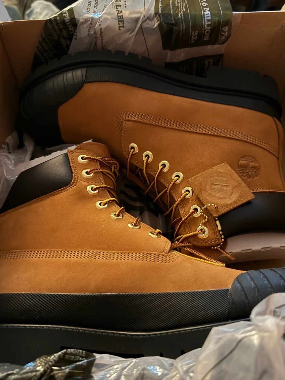 New Men's 9.5 Timberland Premium 6in Waterproof Rubber Toe Boots in Wheat Nubuck